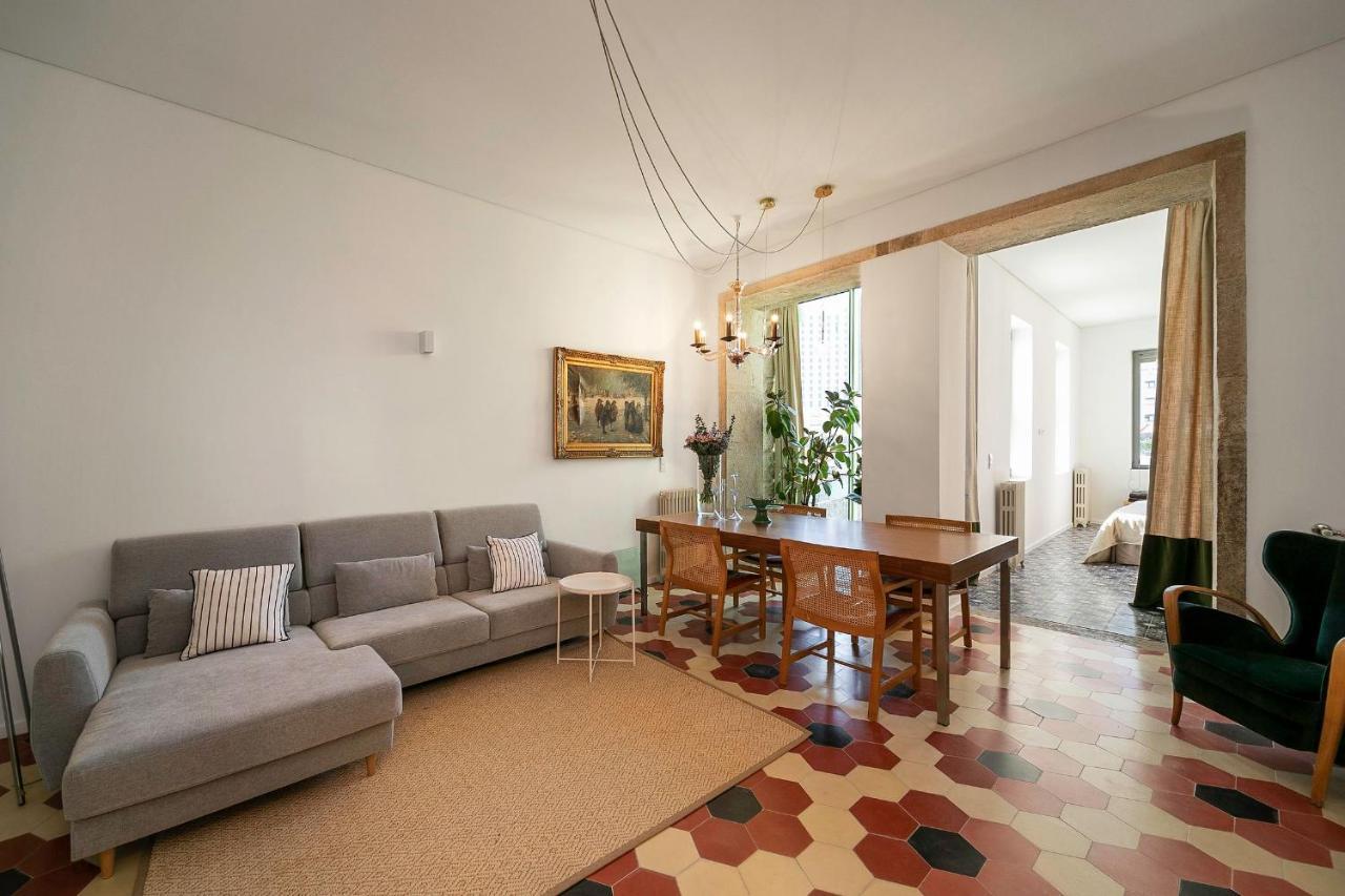 Palacio Fenizia - Bonfim 191 By Lovelystay Порто Екстериор снимка